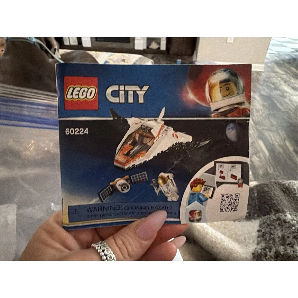 LEGO City 60224 Satellite Service Mission Shuttle New Sealed